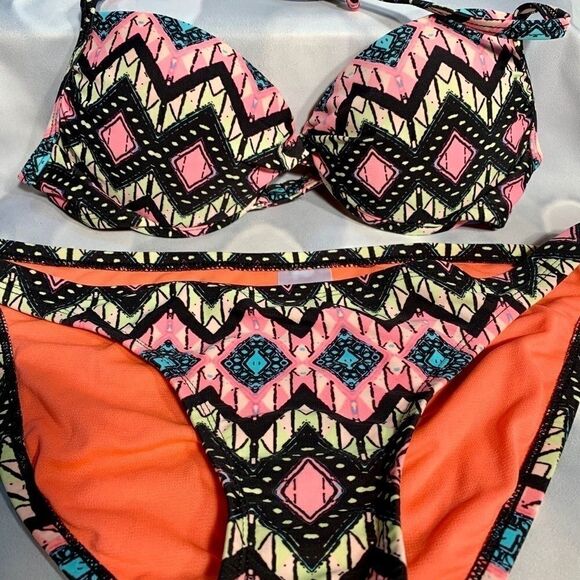 GEOMETRIC BRIGHT COLOR BIKINI by XHILARATION - Picture 2 of 6